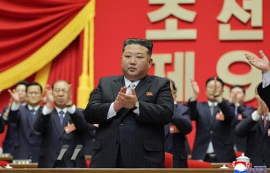 Kim Jong Un elogia el armamento nuclear de la Armada norcoreana