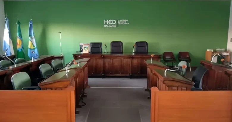 Uber en Balcarce: remiseros y taxistas piden la intervención del Concejo Deliberante